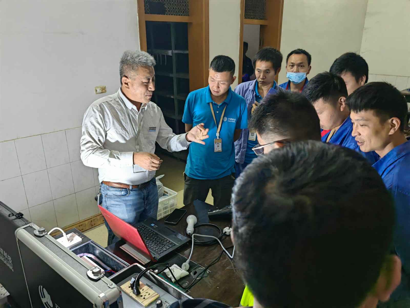 沈阳袁浩绿色清洁科技有限公司为中移铁通有限公司安全用电培训